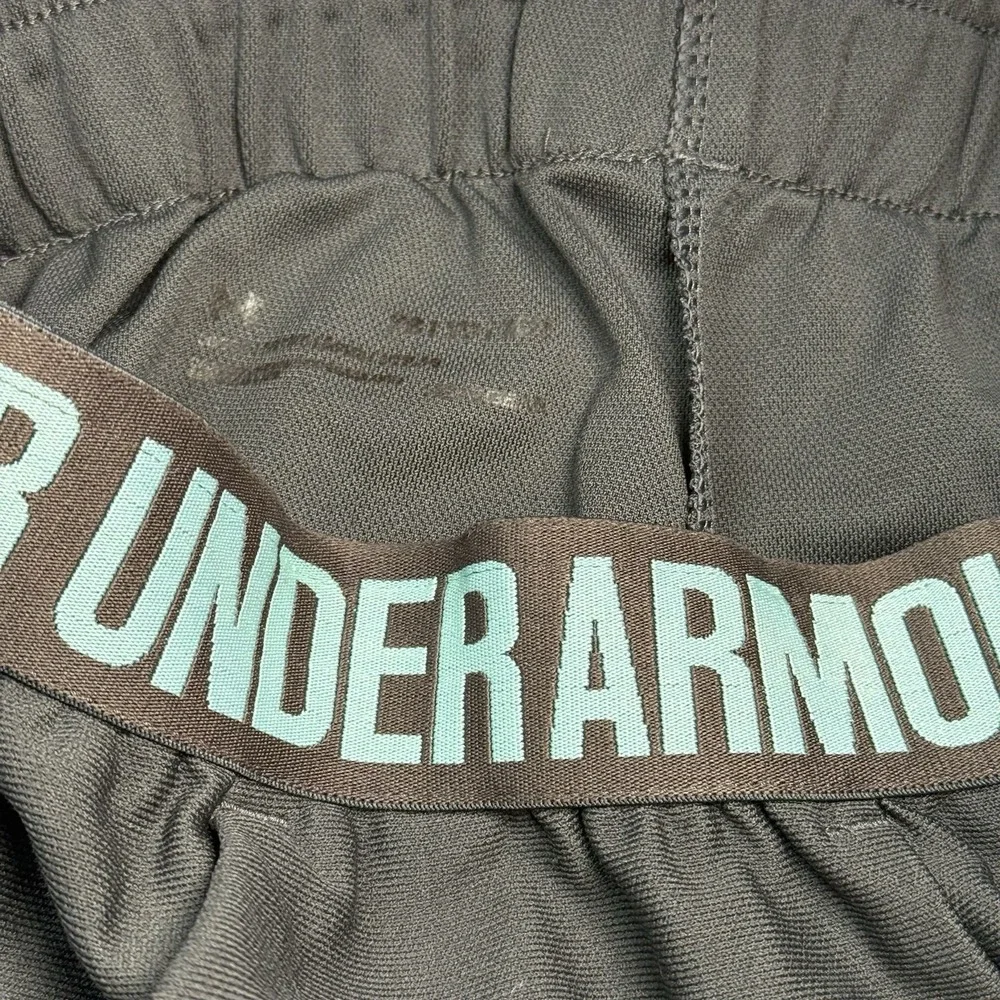 Under Armour Womens XS  Black‎ Athletic Shorts Logo Waistband